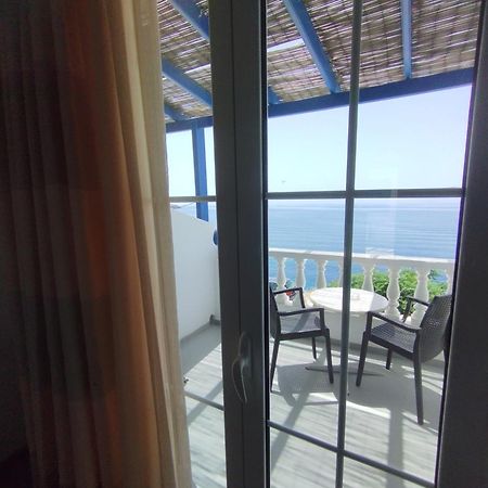 Marisini Sea View Aparthotel Batsíon Exterior photo